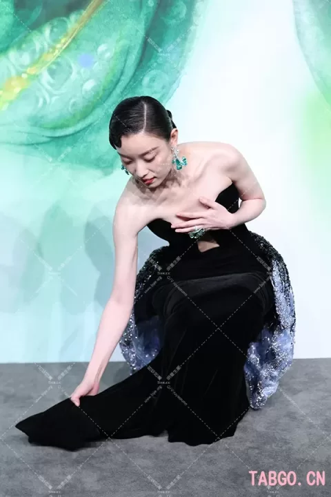 【已出】倪妮绝美红毯