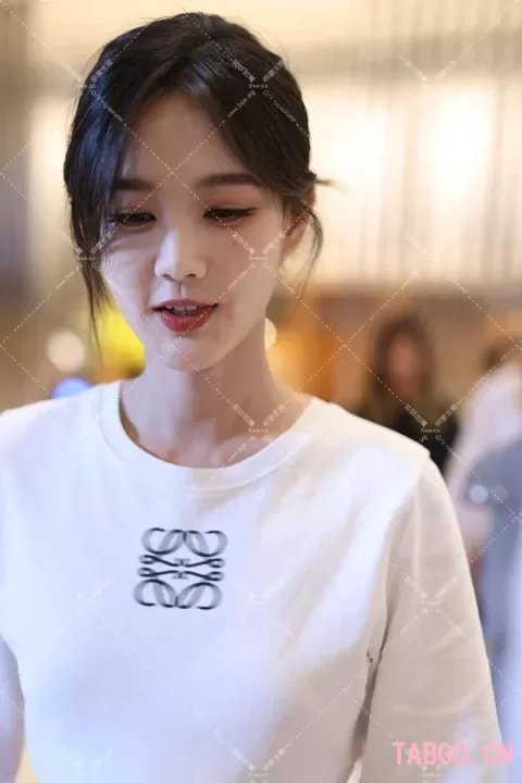  李一桐【已出】 乔欣 LOEWE罗意威