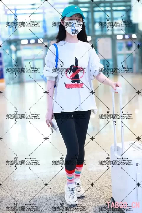 郭晓婷SHA紧身裤出发