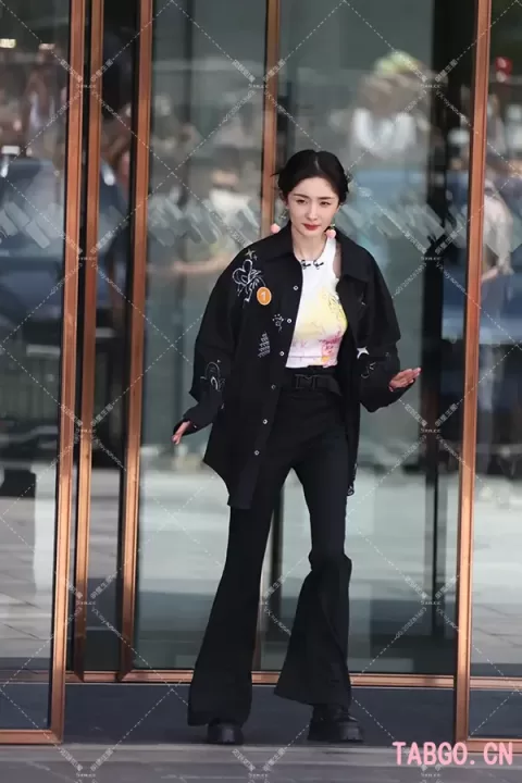 【已出】杨幂蜜桃上班