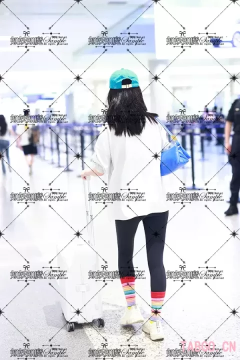 郭晓婷SHA紧身裤出发