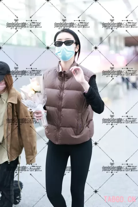 【已出】赵小棠pek到达