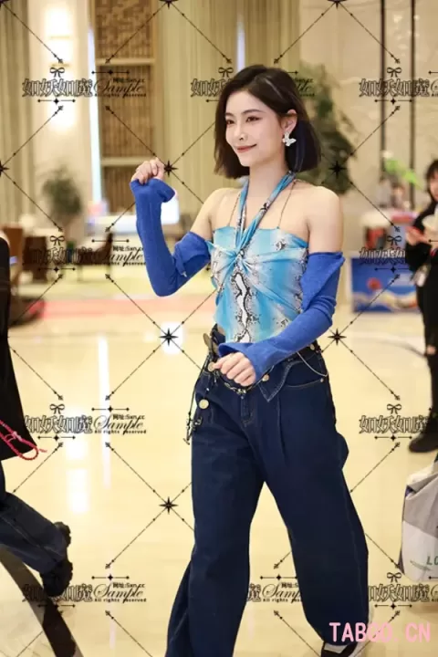许佳琪kiki上班