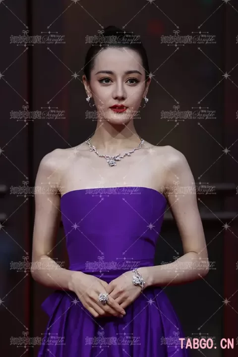【已出】迪丽热巴最近最在线的DIOR红毯