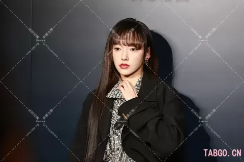 程潇FENDI 分享看看