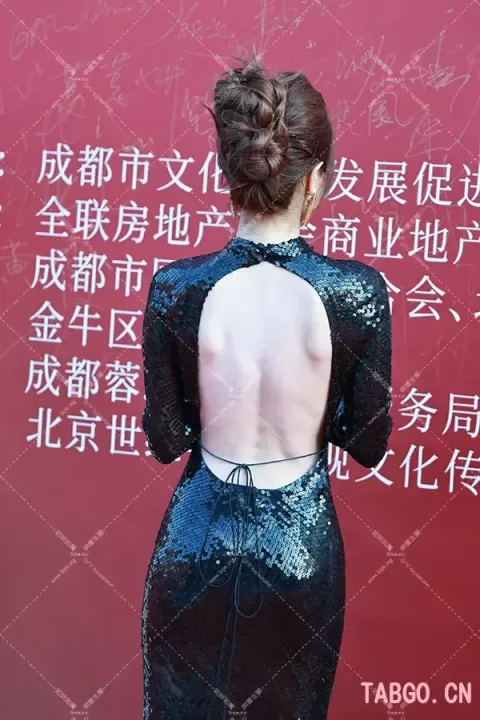 【已出】戴燕妮红毯黑色造型