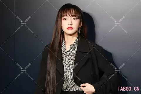 程潇FENDI 分享看看