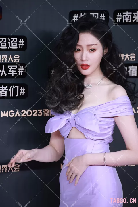 【已出】张天爱 紫色美人鱼裙