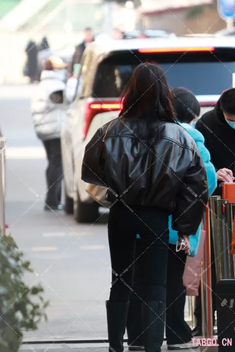 【已出】毛晓彤春晚联排上班