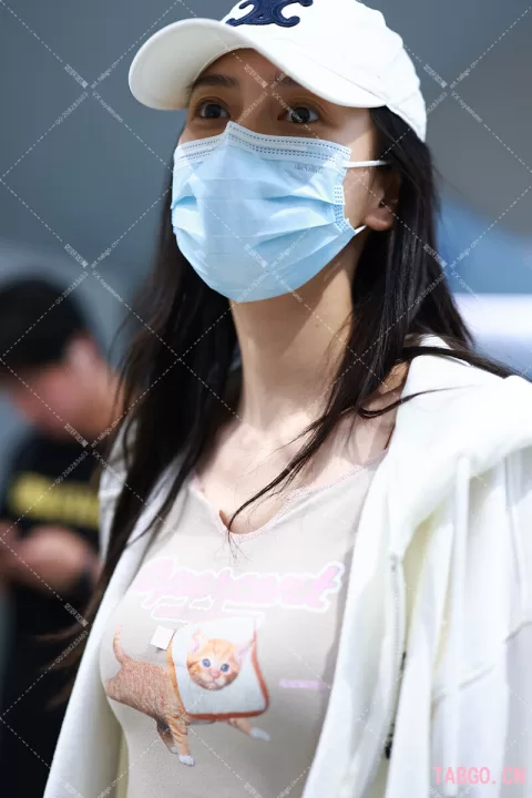 babyPVG出发 这小蛮腰