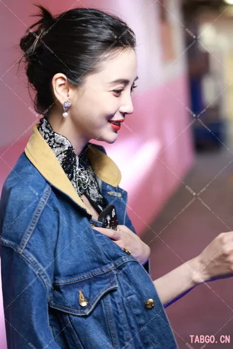 baby时装周上班 国内公开活动呀