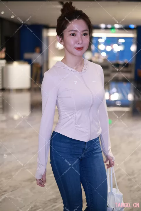 郭书瑶上班