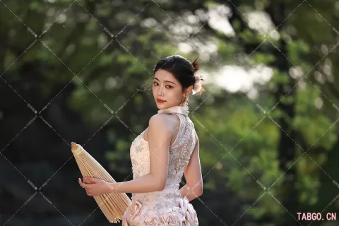 【已出】许佳琪摆拍 