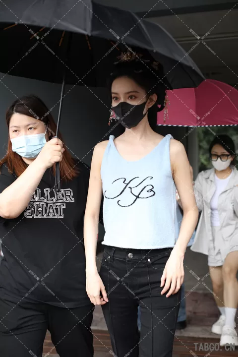 孟子义出装 好看的发型