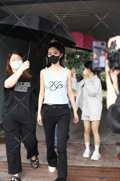 孟子义出装 好看的发型