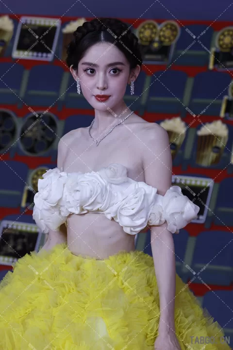 【已出】古力娜扎微博电影之夜红毯