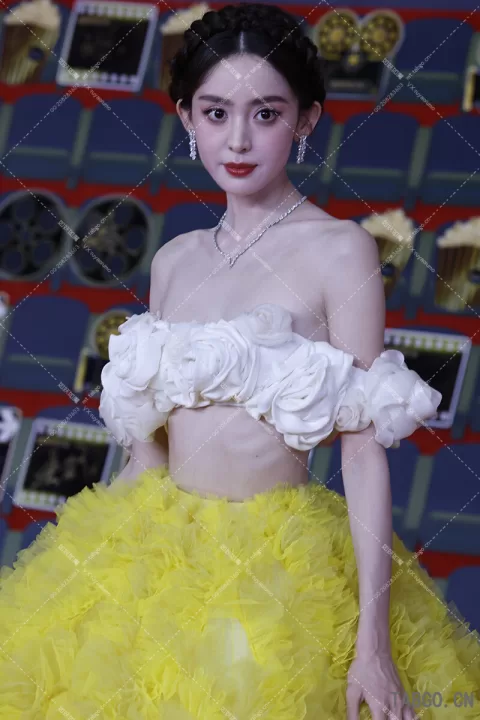 【已出】古力娜扎微博电影之夜红毯