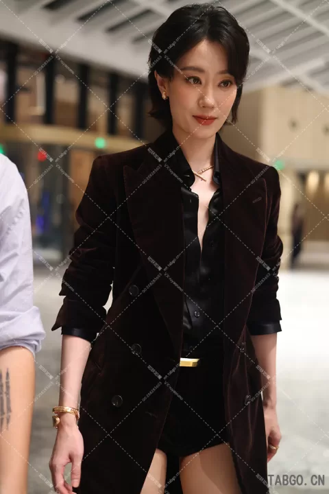【已出】张小斐 白玉兰下班~