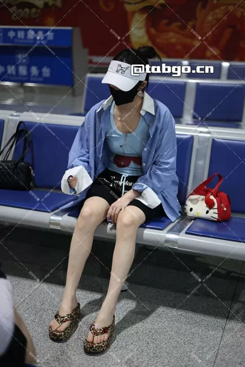 【已出】许佳琪出发 