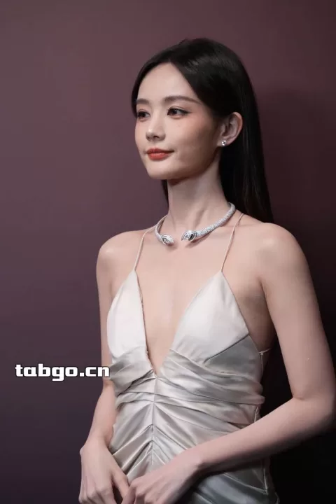 【已出】李一桐 戴比尔斯红毯