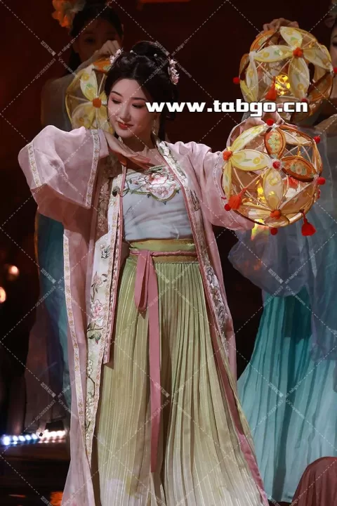 【已出】毛晓彤2024抖音美好奇妙夜