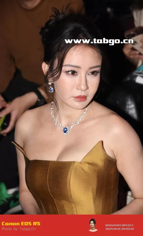 母其弥雅 1015时装周 看秀