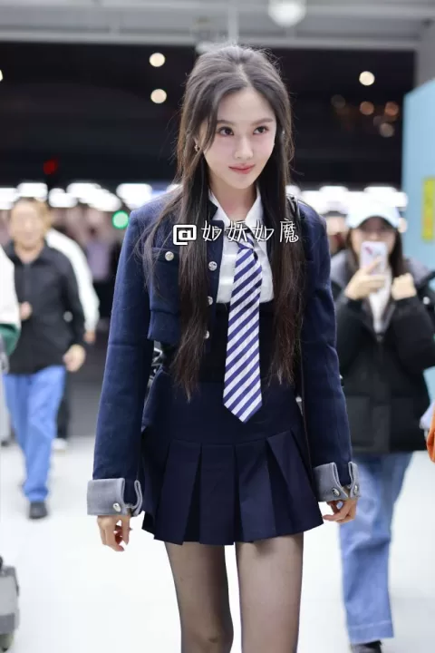 王艺瑾 pek到达