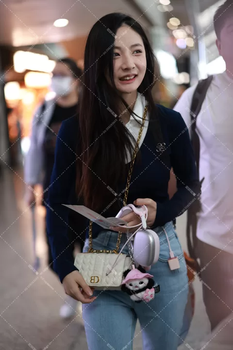 赵粤 241019机场出发