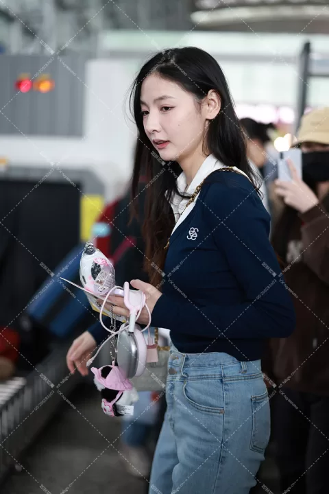 赵粤 241019机场出发