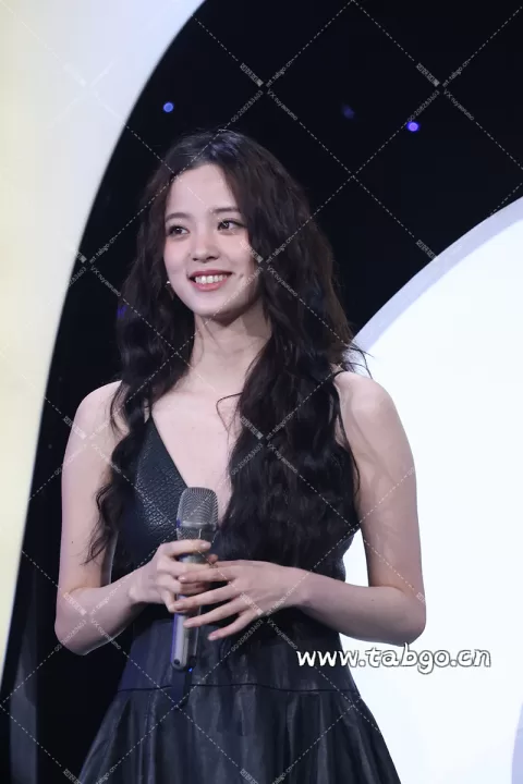 欧阳娜娜 熠熠生辉星火之夜