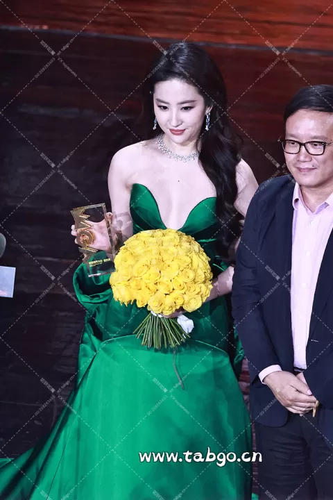 【已出】刘亦菲 微博视界大会内场
