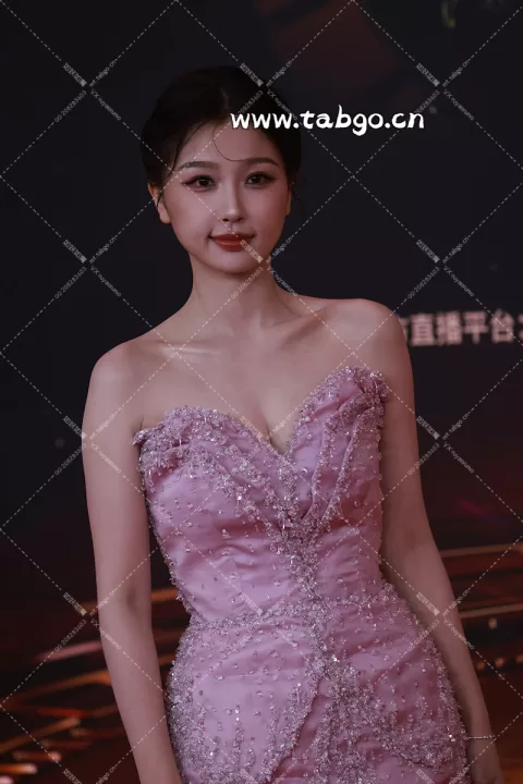 虞书欣 微博视界大会红毯