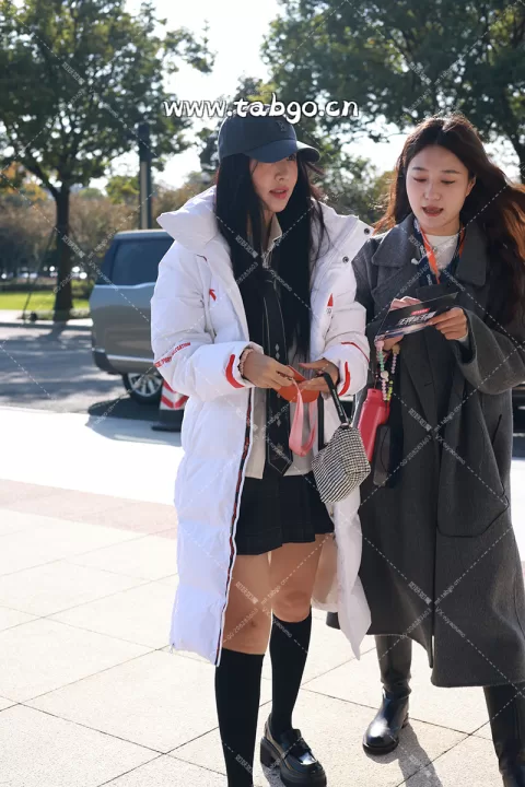 李菲儿 王牌新主播上班