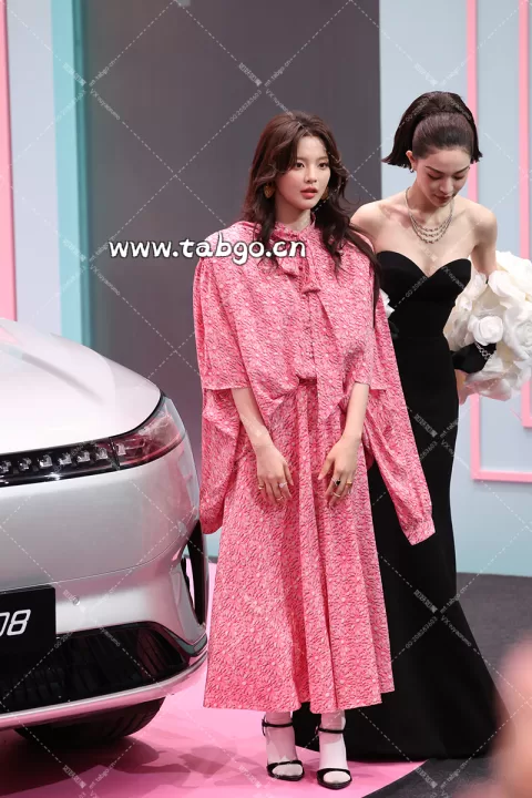 【已出】杨超越 爱奇艺尖叫之夜红毯 机位一