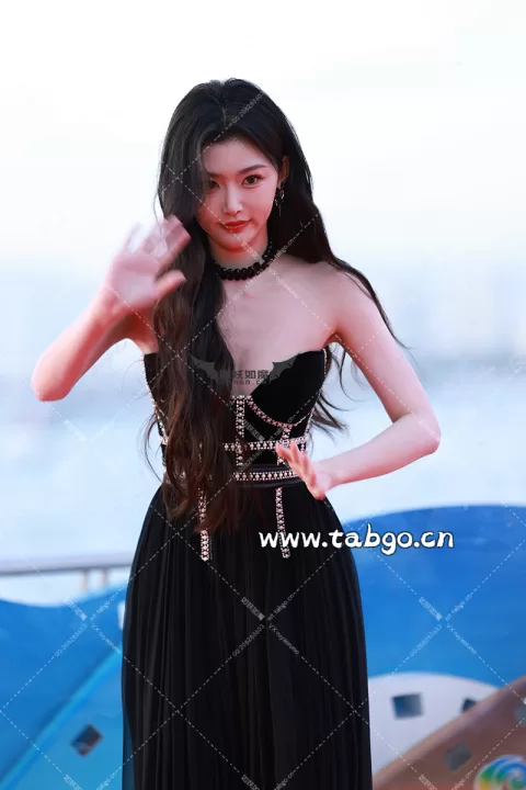 孔雪儿 海南电影节红毯 余