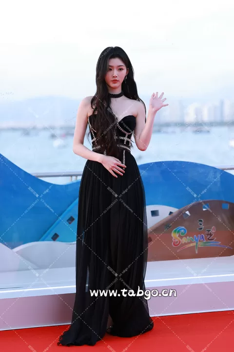 孔雪儿 海南电影节红毯 余