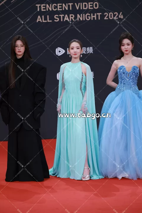 孟美岐 星光红毯 山支大哥