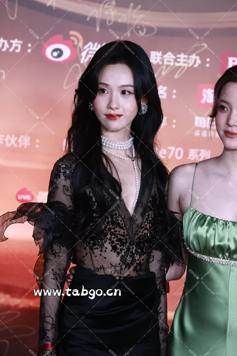 【已出】陈都灵 微博之夜红毯