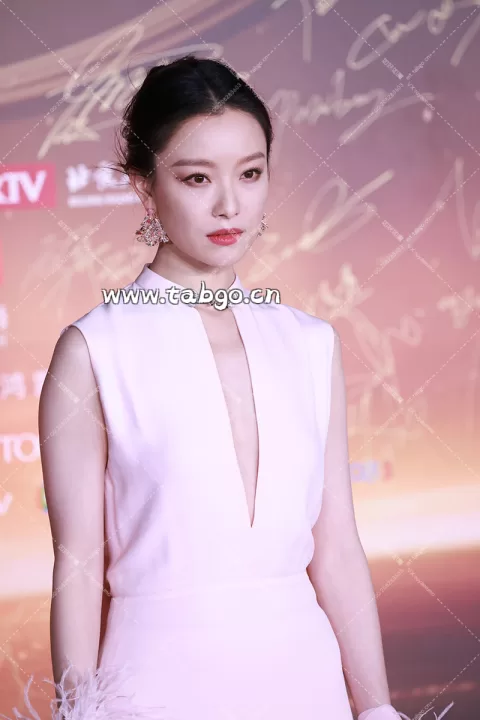【已出】倪妮 微博之夜红毯