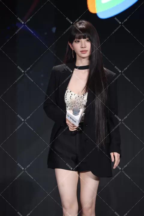 【已出】田曦薇 鹅剧派对旧图