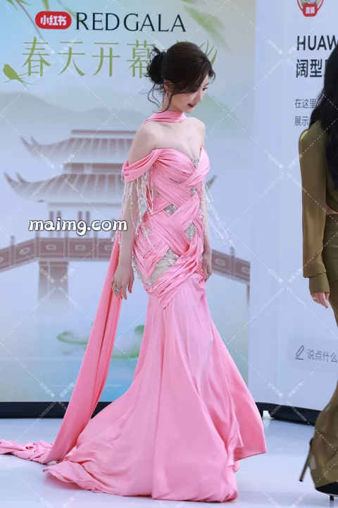 【已出】毛晓彤 REDGALA春天开幕式L
