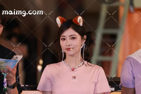 许佳琪 FILA 斐乐站台