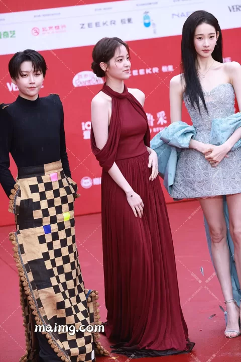 【已出】欧阳娜娜 北影红毯