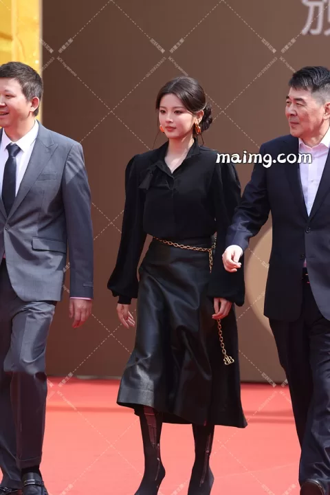 杨超越 华表红毯