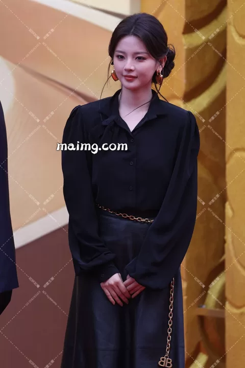 杨超越 华表红毯