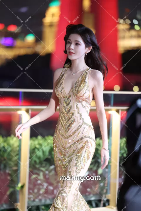 【已出】张予曦 费加罗红毯一