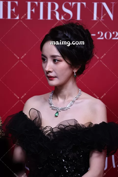 【已出】杨幂 芭莎红毯