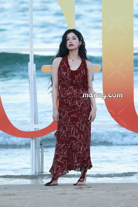 【已出】张婧仪 vogue外拍