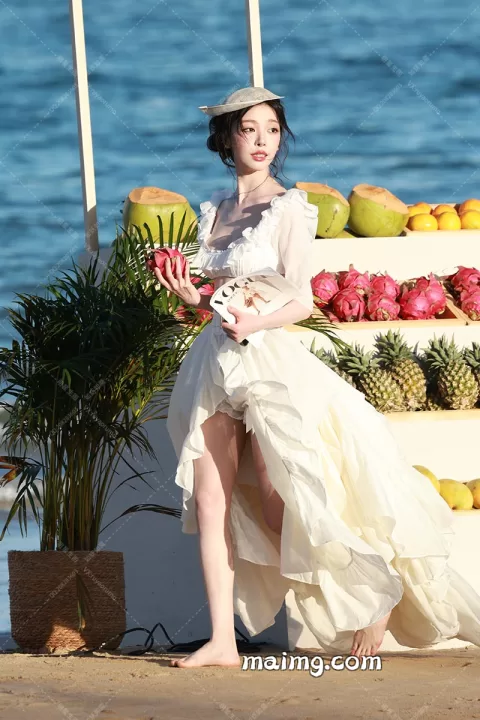 【已出】易梦玲 vogue外拍2