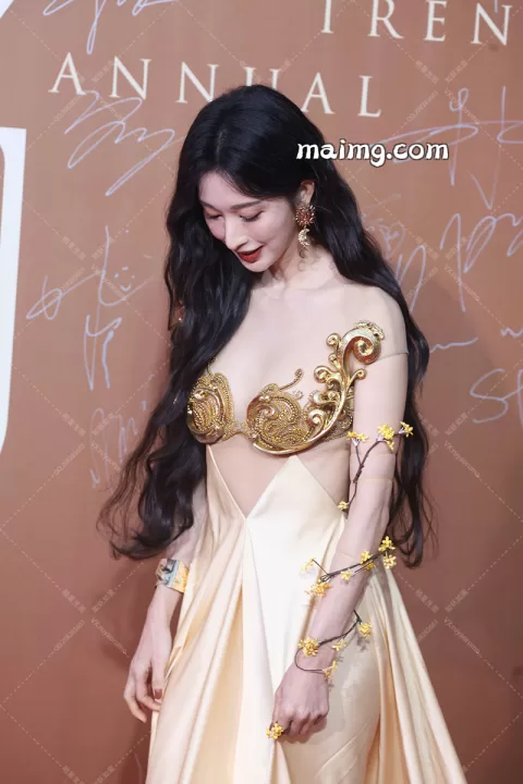 【已出】孙俪cosmo时尚红毯